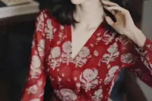 河南网红阿阳沉得住气完全不理会卓越和二狗的撕扯